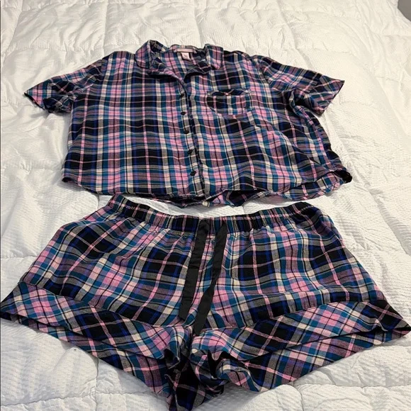 Victoria's Secret Pink and Blue Plaid Pajama Set. Size M - Picture 2 of 7